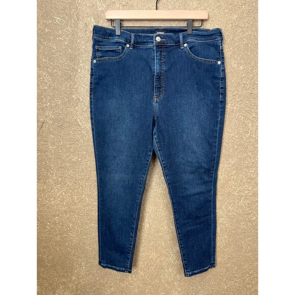 Express High Rise Dark Wash Supersoft Skinny Jeans Color: Dark Wash 16 Short - Picture 3 of 11